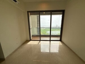 Room in 3 BHK Apartment at Piramal Mahalaxmi, Mahalaxmi – for Rent