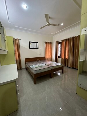 Bedroom in 4 BHK Builder Floor at Sector 15 – for Rent