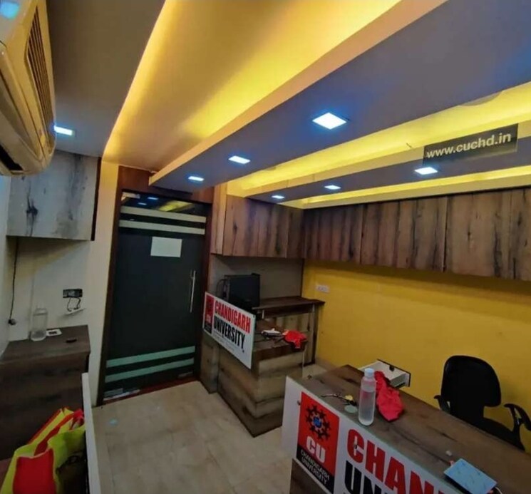 Team Area, hazratganj Commercial Office Space 400 Sq.Ft. In Hazratganj Lucknow 9548730