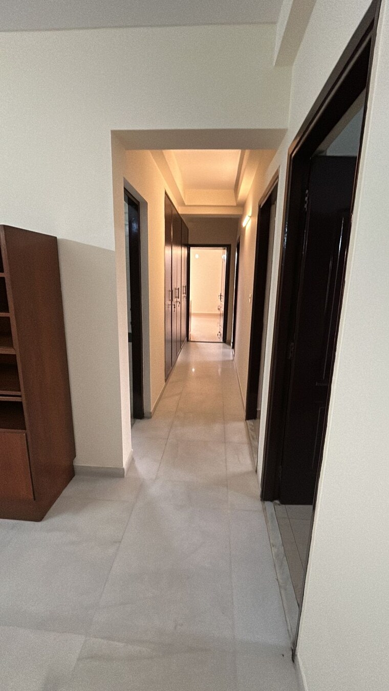 undefined, dlf-oakwood-estate 4 Bedroom 1800 Sq.Ft. Apartment In Dlf Phase ii Gurgaon 9548729