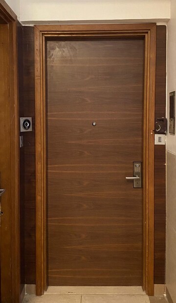 Room in 3 BHK Apartment at Omkar Alta Monte, Malad East – for Sale