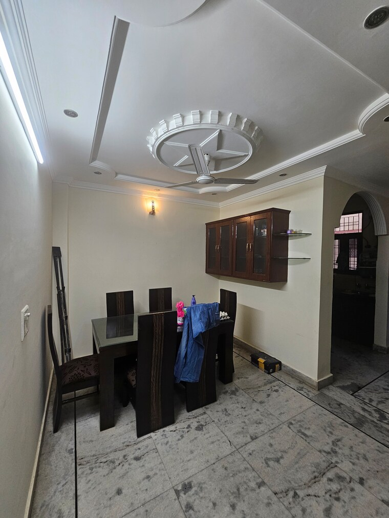 Living Room, mahavir enclave 1 3 Bedroom 112 Sq.Yd. Builder Floor In Mahavir Enclave 1 Delhi 9548735