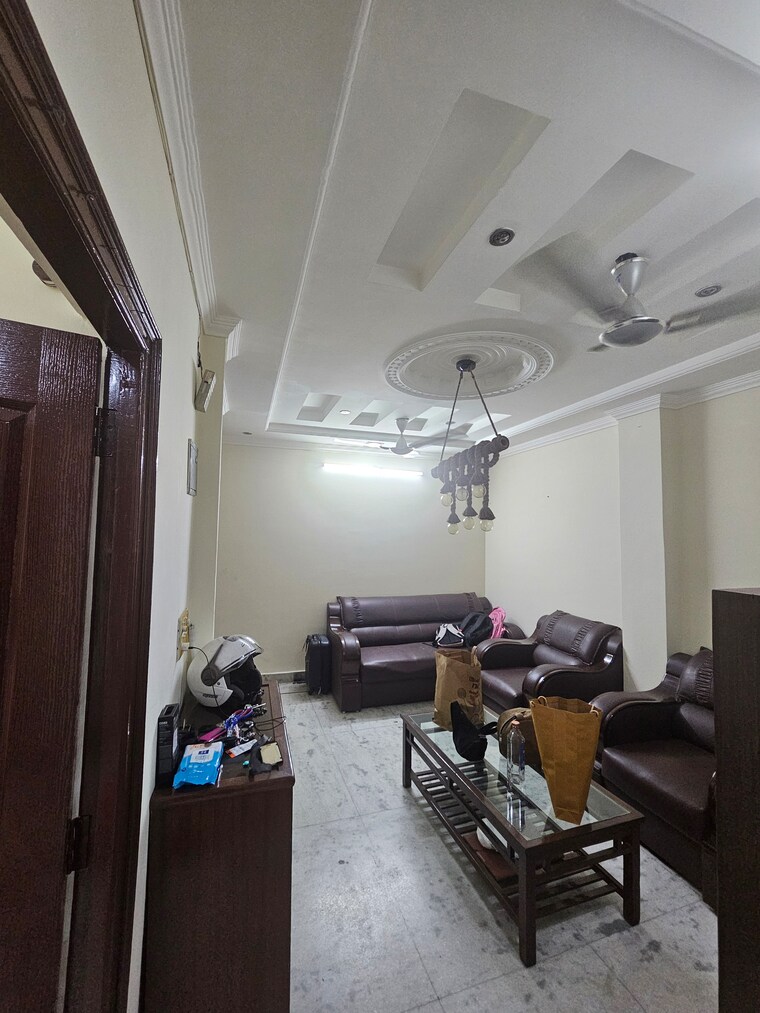 Living Room, mahavir enclave 1 3 Bedroom 112 Sq.Yd. Builder Floor In Mahavir Enclave 1 Delhi 9548735