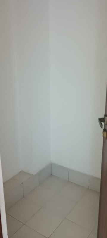 Room in 2 BHK Apartment at Omkar Alta Monte, Malad East – for Sale