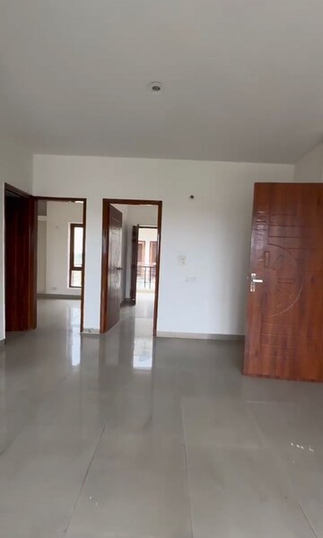Room in 3 BHK Builder Floor at Tdi City – for Sale