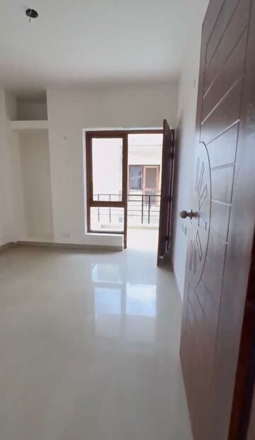 Room in 3 BHK Builder Floor at Tdi City – for Sale