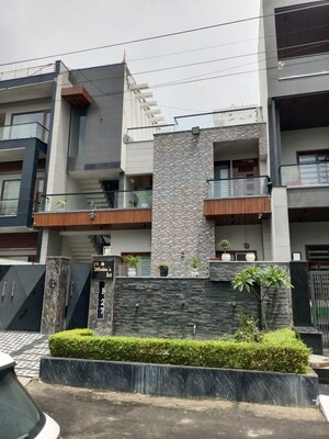 6 BHK Independent House For Sale in Tdi City