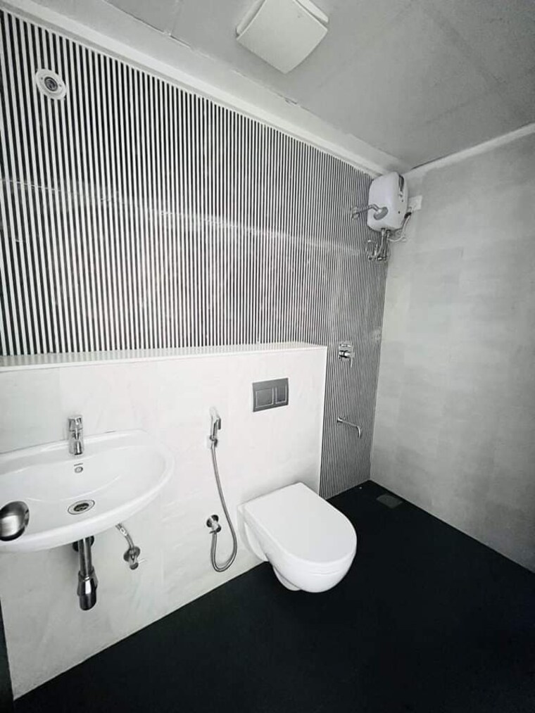 Bathroom, lodha-lakeshore-greens 2.5 Bedroom 859 Sq.Ft. Apartment In Dombivli East Thane 9548832