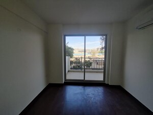 Room in 2 BHK Apartment at Shree Vardhman Mantra, Sector 67 – for Rent