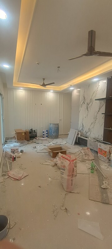 Bathroom in 3.5 BHK Apartment at Sikka Kimantra Greens, Sector 79 – for Rent