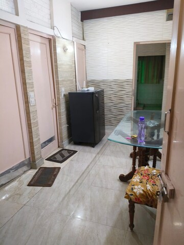 Furnished Amenities in 1 BHK Builder Floor at Lajpat Nagar – for Rent