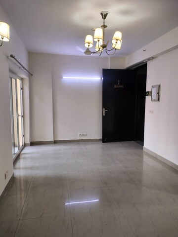 Room in 3 BHK Apartment at Nimbus The Hyde park, Sector 78 – for Rent