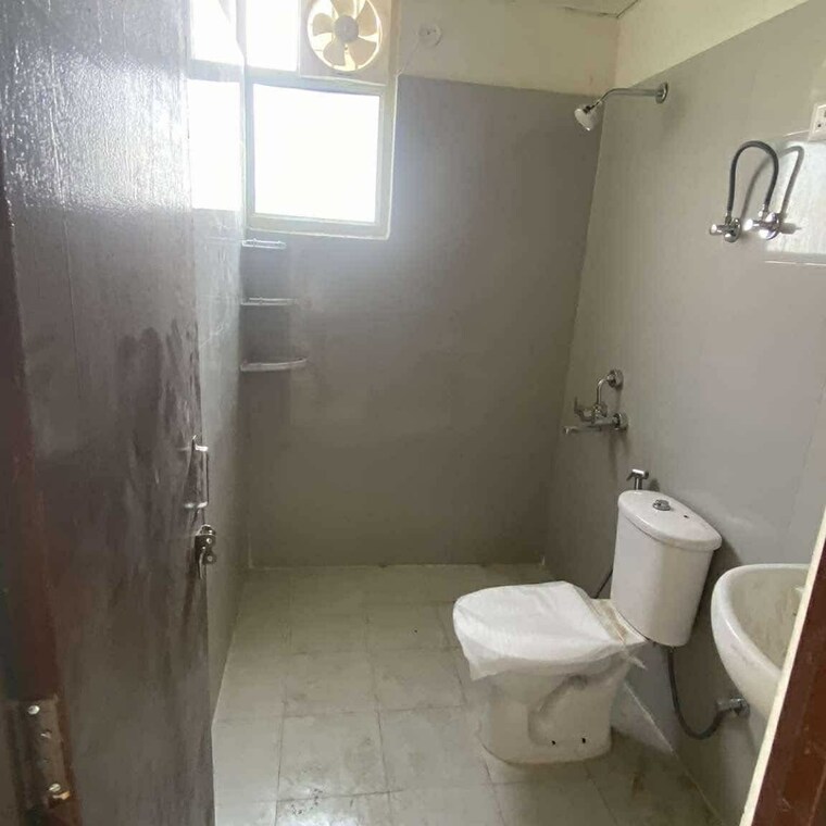 Bathroom, conscient-habitat-residences 2 Bedroom 517 Sq.Ft. Apartment In Faridpur Faridabad 9548890
