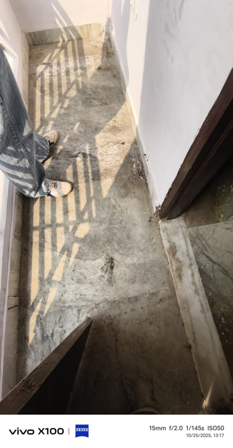 Other, abul fazal enclave part 1 3 Bedroom 900 Sq.Ft. Apartment In Abul Fazal Enclave Part 1 Delhi 9548908