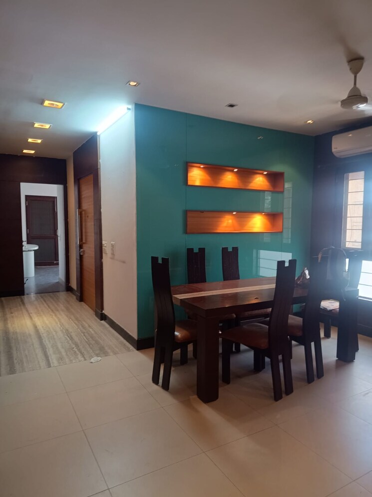 Living Room, south extension ii 4 Bedroom 300 Sq.Yd. Builder Floor In South Extension ii Delhi 9548900