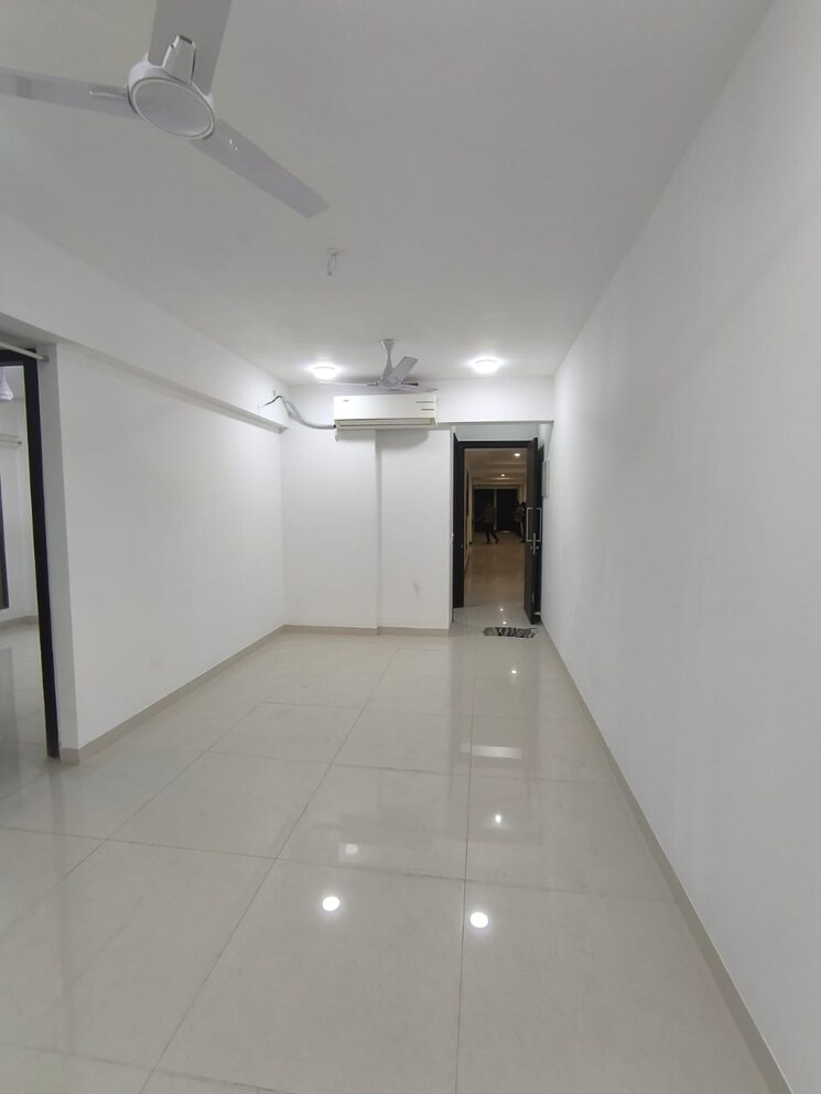 Living Room, sunteck-city-avenue-4 2 Bedroom 644 Sq.Ft. Apartment In Goregaon West Mumbai 9548929