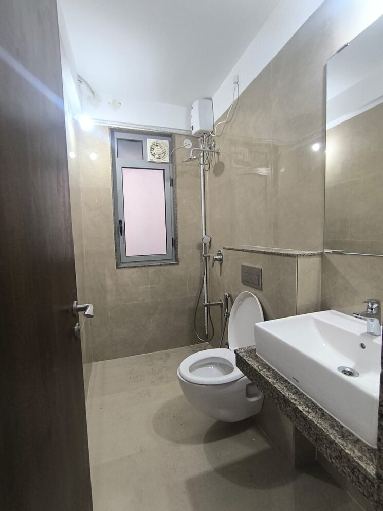 Bathroom, sunteck-city-avenue-4 2 Bedroom 644 Sq.Ft. Apartment In Goregaon West Mumbai 9548930
