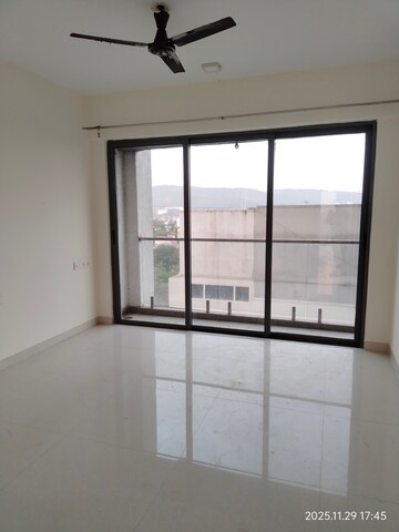 Bedroom in 3 BHK Apartment at Piramal Sunteck Signia Waterfront, Airoli Sector 14 – for Rent