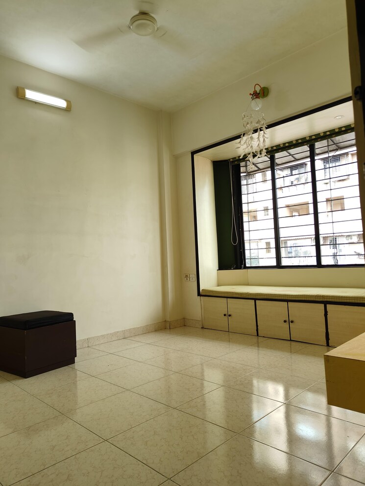 Room, dn nagar 2 Bedroom 790 Sq.Ft. Apartment In Dn Nagar Mumbai 9548940