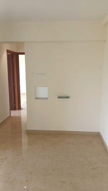 Room in 2 BHK Apartment at Dn Nagar – for Rent