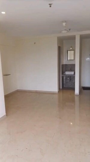 Room in 2 BHK Apartment at Dn Nagar – for Rent