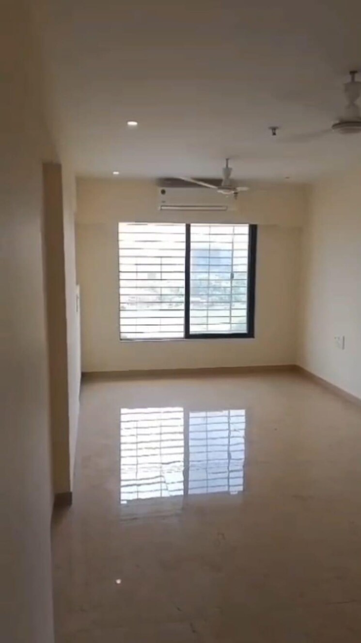 Room, dn nagar 2 Bedroom 700 Sq.Ft. Apartment In Dn Nagar Mumbai 9548960