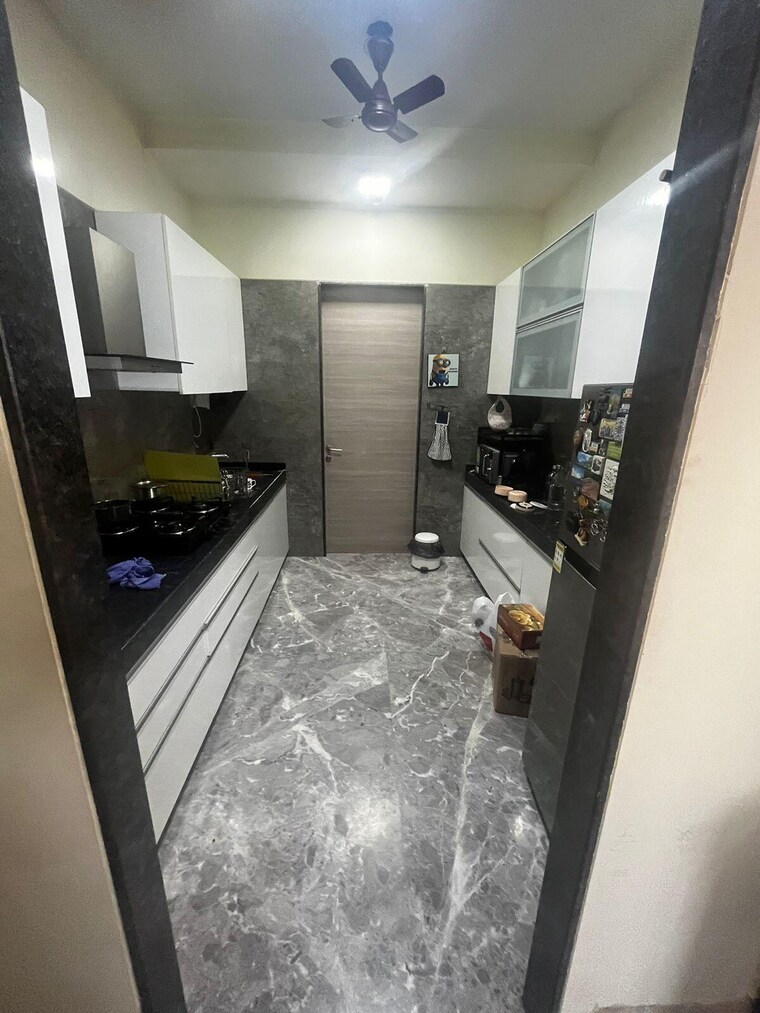 Kitchen, dn nagar 2 Bedroom 670 Sq.Ft. Apartment In Dn Nagar Mumbai 9548963