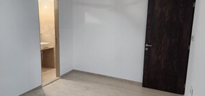 Room in 3 BHK Apartment at Platinum Life, Andheri West – for Rent