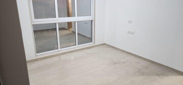 Room in 3 BHK Apartment at Platinum Life, Andheri West – for Rent