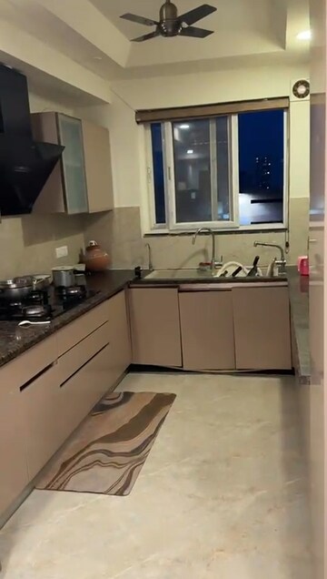 Kitchen in 3 BHK Builder Floor at BPTP Parkland Pride, Sector 77 – for Sale