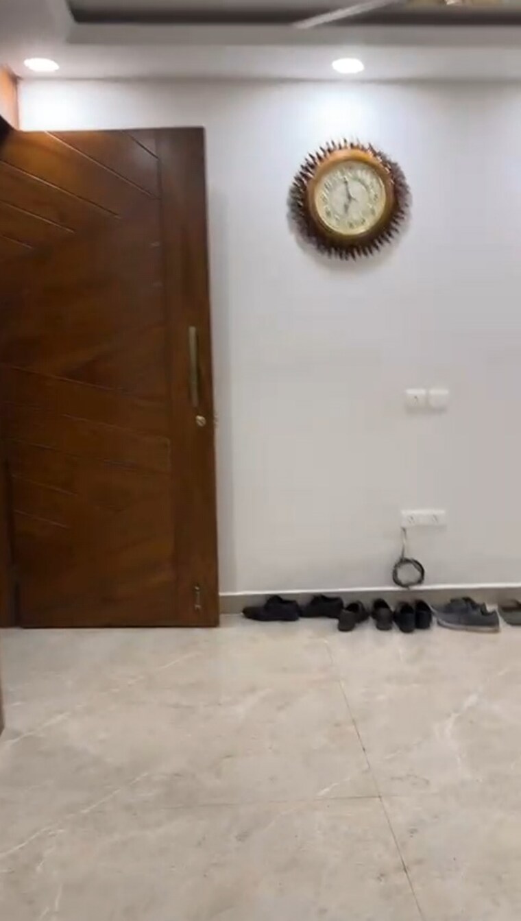 Room, bptp-parkland-pride 3 Bedroom 200 Sq.Yd. Builder Floor In Sector 77 Faridabad 9548980