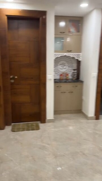 Room in 3 BHK Builder Floor at BPTP Parkland Pride, Sector 77 – for Sale