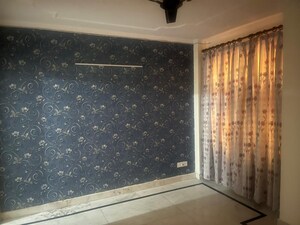 Balcony in 4 BHK Builder Floor at South Extension ii – for Rent