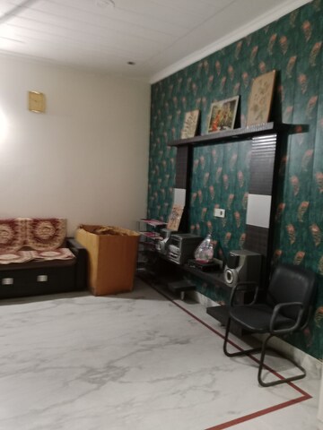 3 BHK Builder Floor For Rent in Sector 13
