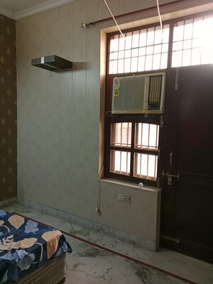 Room in 3 BHK Builder Floor at Sector 13 – for Rent