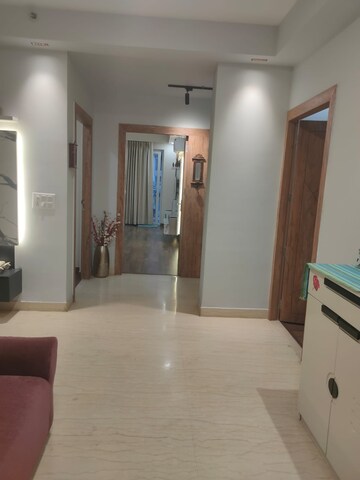 Room in 3 BHK Apartment at Conscient Heritage Max, Sector 102 – for Rent