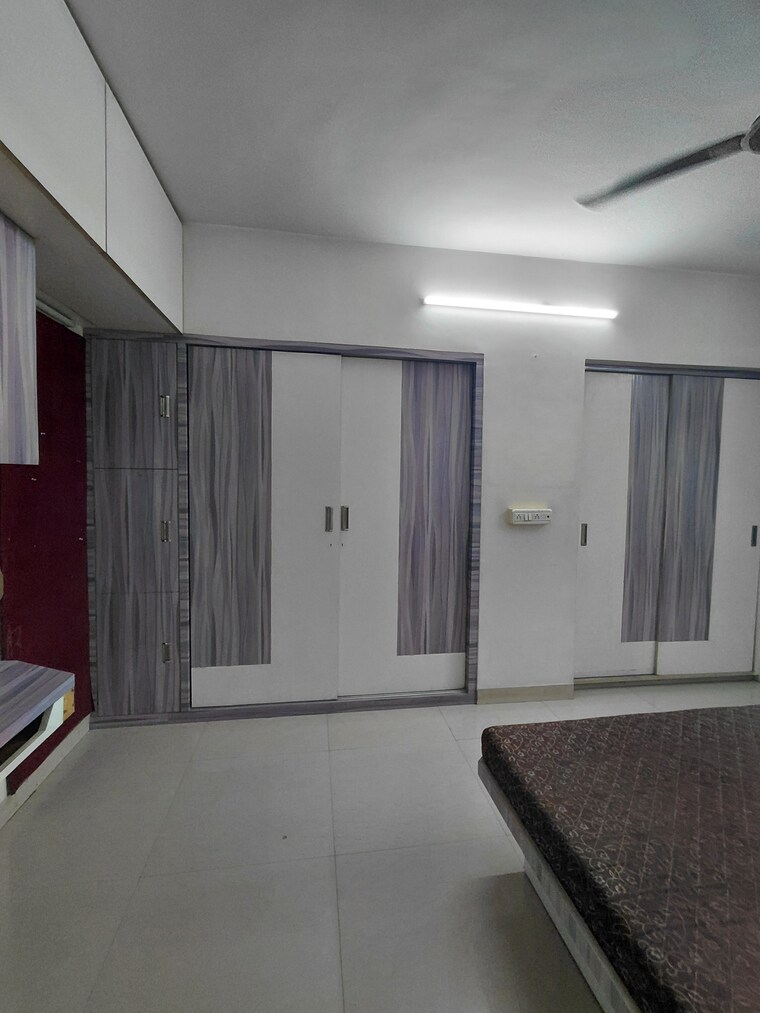 undefined, la-classic 2 Bedroom 1100 Sq.Ft. Apartment In Malad West Mumbai 9549046