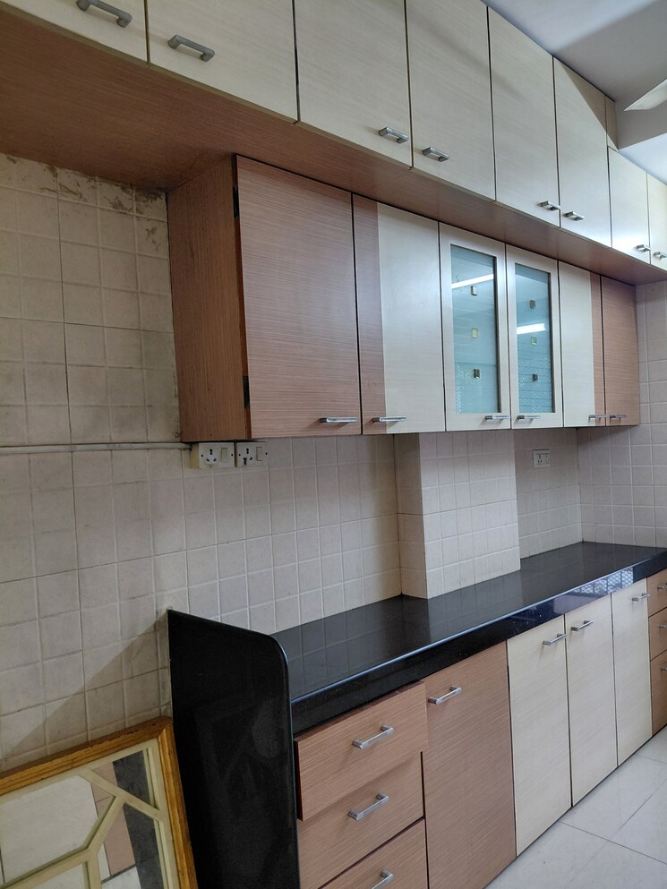 undefined, la-classic 2 Bedroom 1100 Sq.Ft. Apartment In Malad West Mumbai 9549046