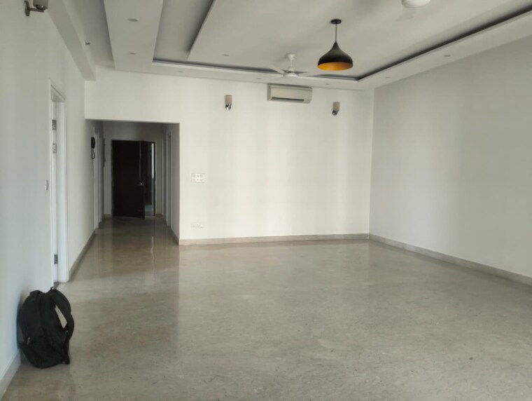 Room, emaar-the-palm-drive-the-premier-terraces 3 Bedroom 2125 Sq.Ft. Apartment In Sector 66 Gurgaon 9549047