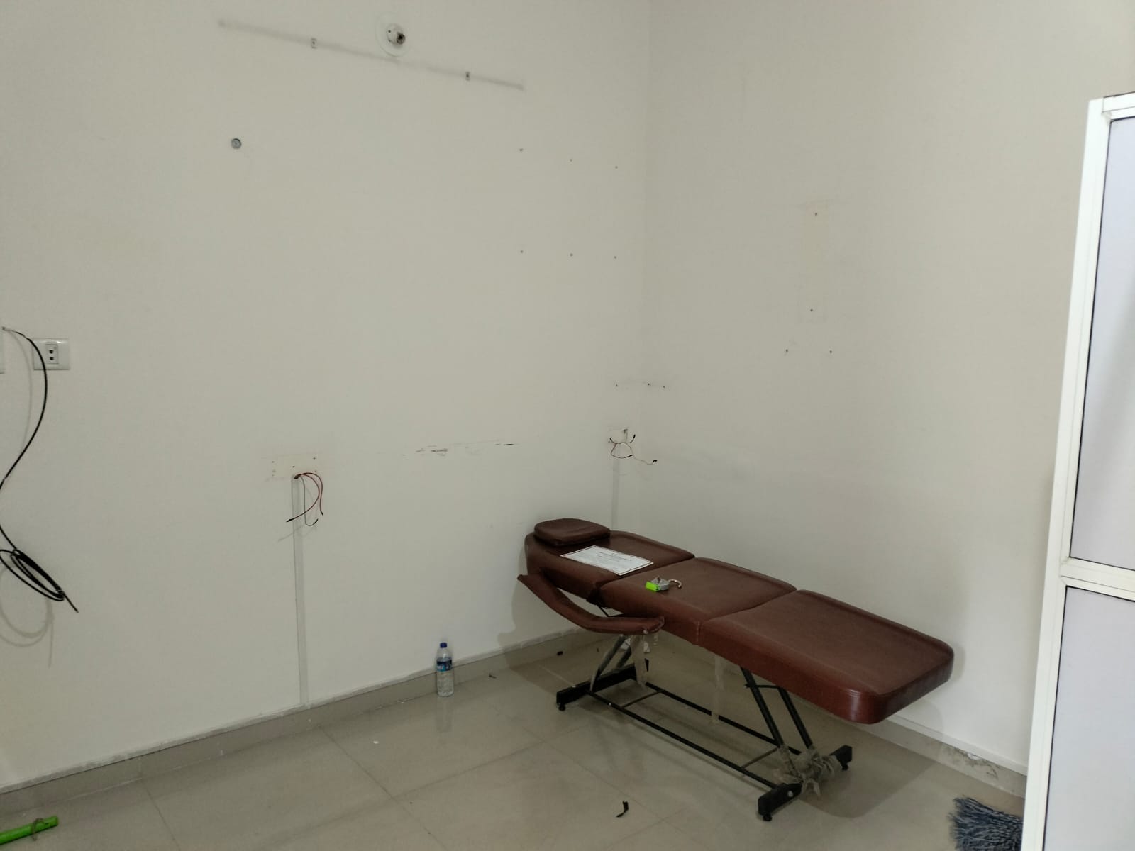 Retail Shop For Rent in Cosmos Park