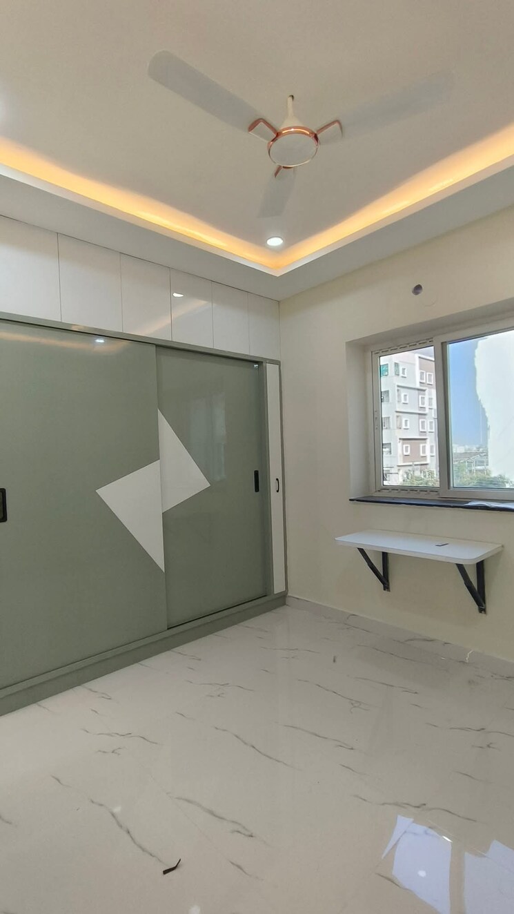 Room, kondapur 3 Bedroom 1650 Sq.Ft. Apartment In Kondapur Hyderabad 9549070