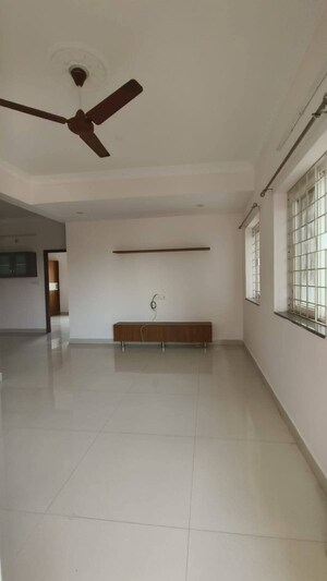 2 BHK Apartment For Rent in Kondapur