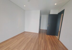 Room in 3.5 BHK Apartment at Panchshil Towers, Kharadi – for Sale