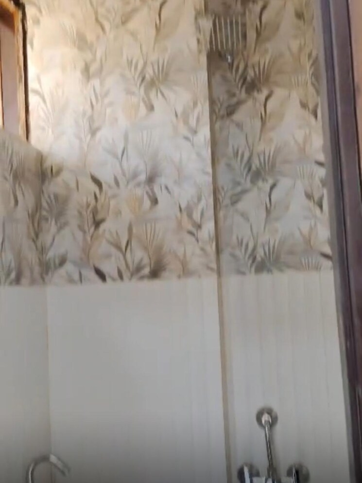 Bathroom, sector 2a vasundhara 2 Bedroom 900 Sq.Ft. Builder Floor In Sector 2a Vasundhara Ghaziabad 9549116