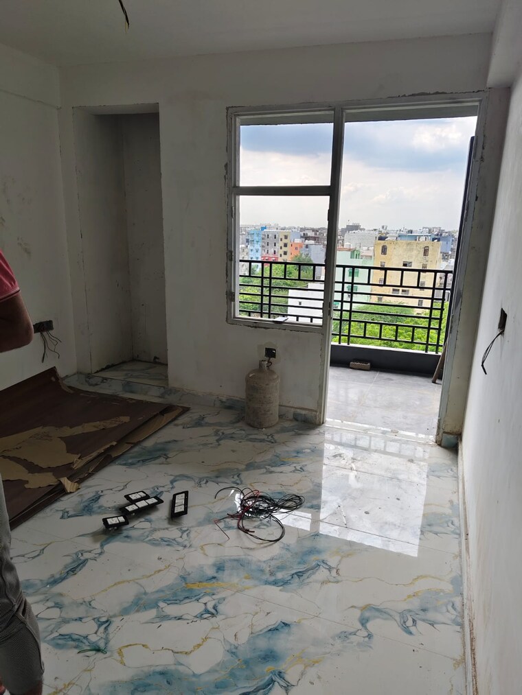  Parking, saket 1 Bedroom 450 Sq.Ft. Builder Floor In Saket Delhi 9549146