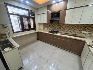 Kitchen in 4 BHK Builder Floor at Sector 46 – for Sale