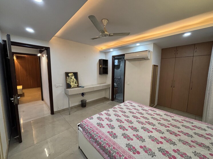 Bedroom, sector 46 4 Bedroom 362 Sq.Yd. Builder Floor In Sector 46 Gurgaon 9549218