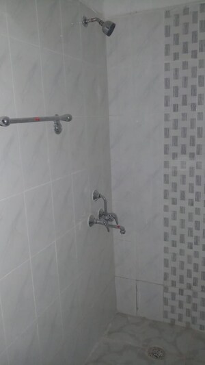 Bathroom in 1 BHK Builder Floor at Xu 1 Greater Noida – for Sale