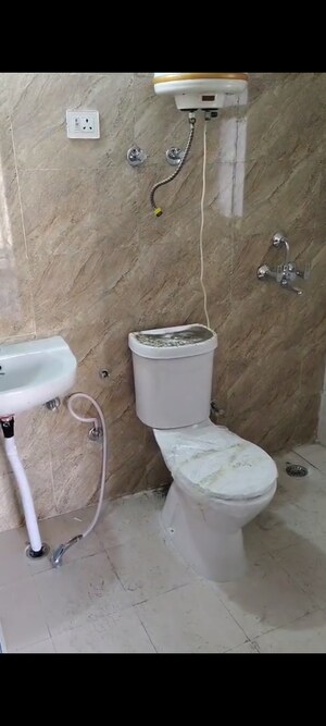 Bathroom in 2 BHK Apartment at Amrapali Enchante, Tech Zone 4 Greater Noida – for Rent