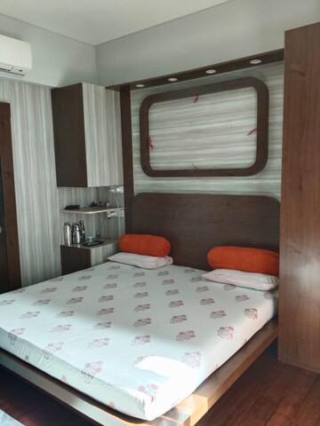 Bedroom in 4 BHK Villa at Tata Primanti Villas, Sector 72 – for Rent